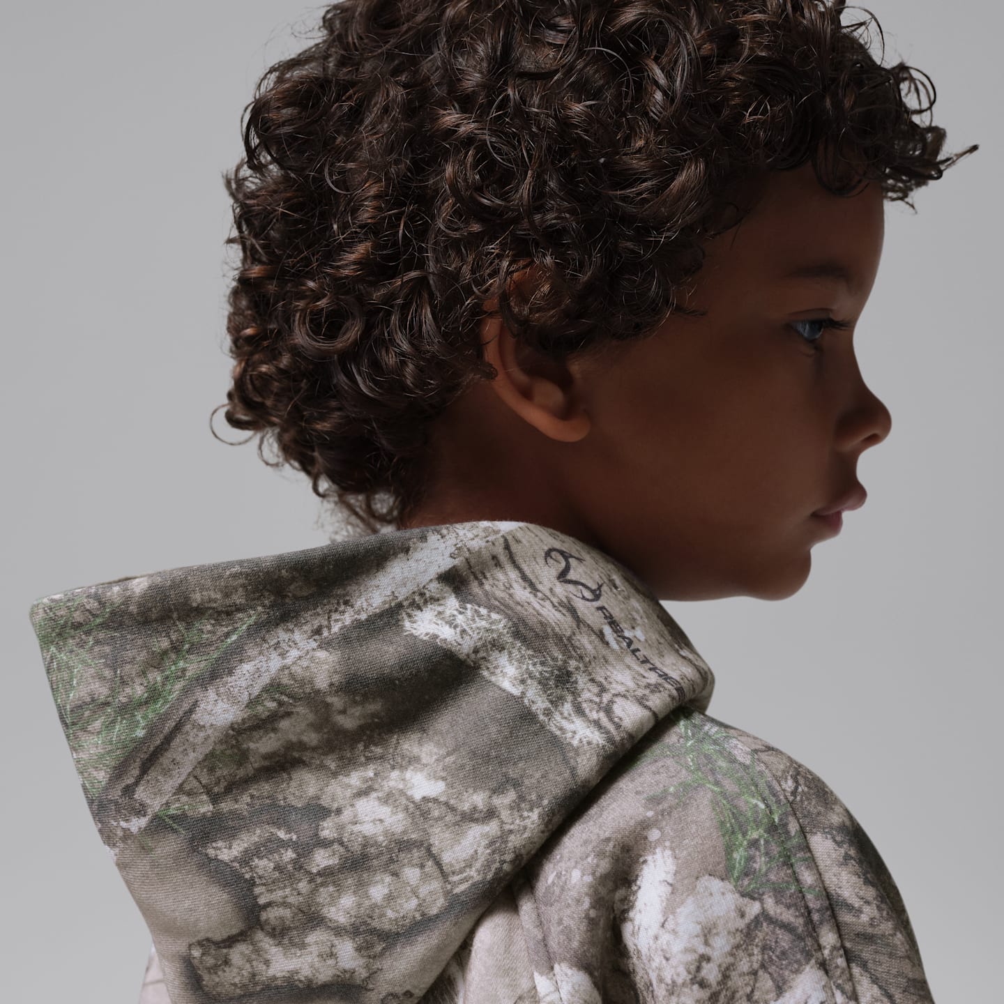 Детское флисовое худи Jordan Brooklyn Realtree, цвет: Swan — фото 6