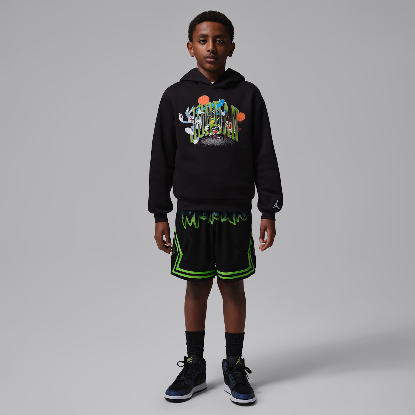 Детское худи Jordan Space Jam 30 Arched Logo Pullover, цвет: Чёрный — фото 7