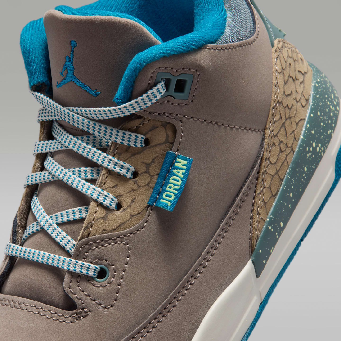 Детские кроссовки Jordan 3 Retro, цвет: Оливковый серый / Хаки — фото 7
