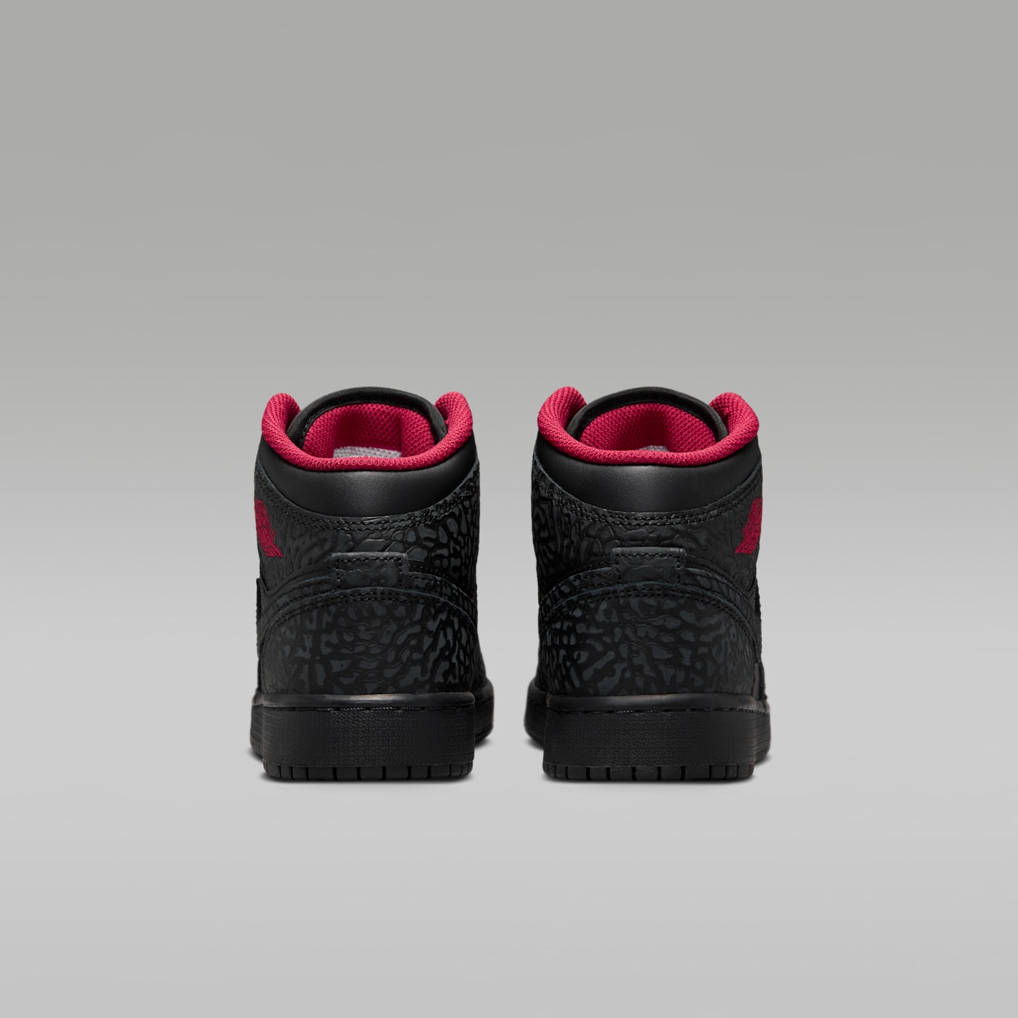 Детские кроссовки Air Jordan 1 Mid SE, цвет: Чёрный / Красный — фото 6