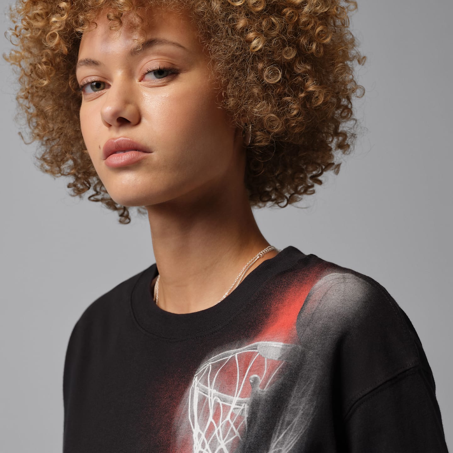 Женская футболка Jordan Sport Heritage Dri-FIT с принтом, цвет: Чёрный — фото 3