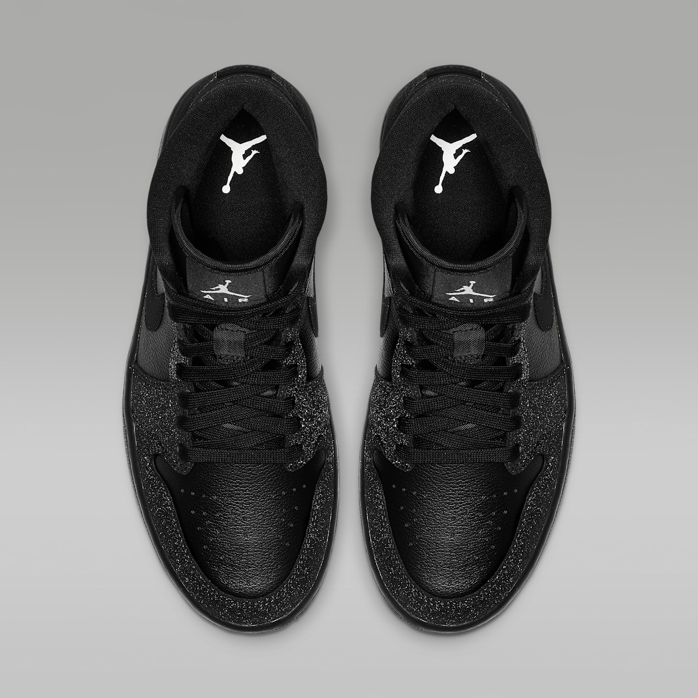 Женские кроссовки Air Jordan 1 Mid, цвет: Чёрный / Белый — фото 4