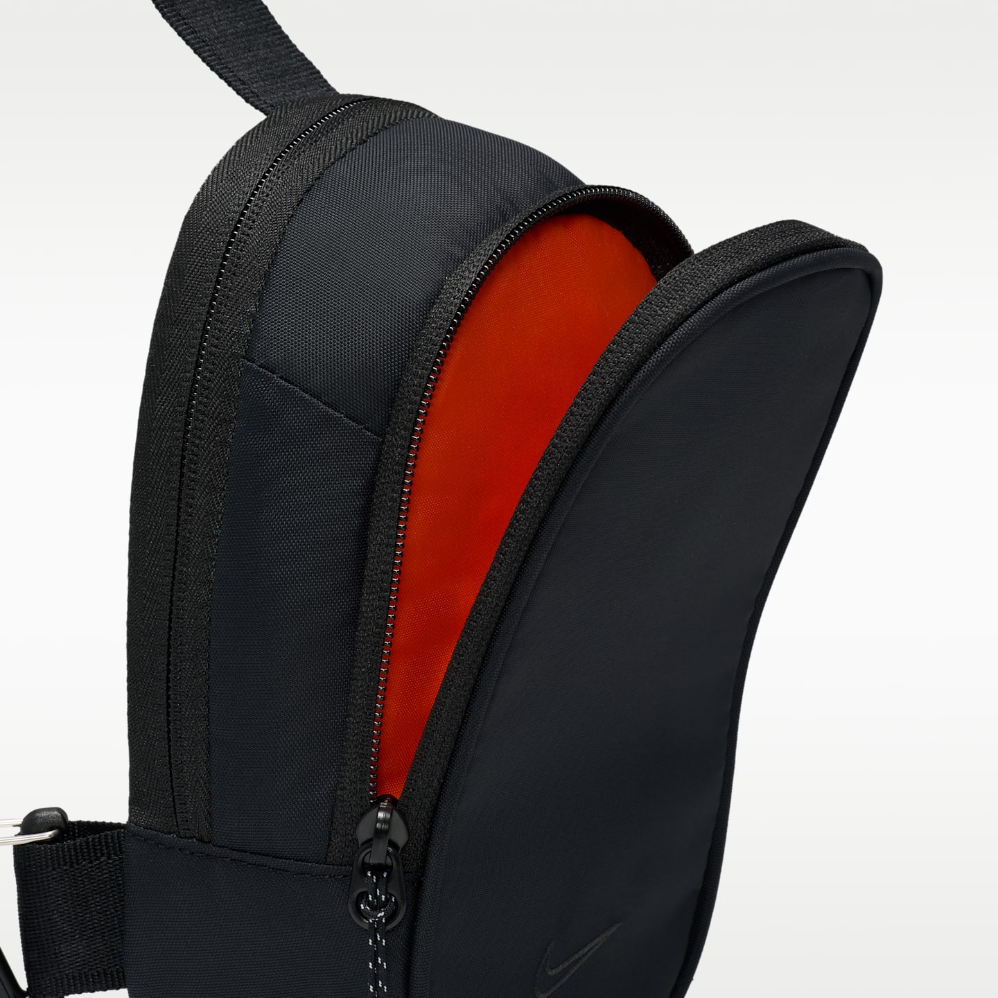 Женская сумка Nike Commute Crossbody (1L), цвет: Чёрный / Антрацитовый — фото 6