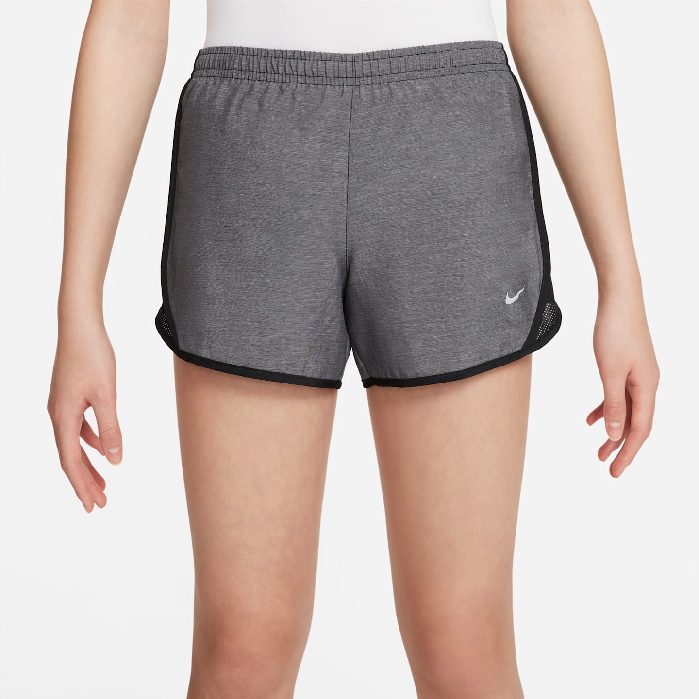 Шорты Nike Tempo Dri-FIT Running Shorts для девочек, цвет: Чёрный меланжевый / Меланжевый — фото 2