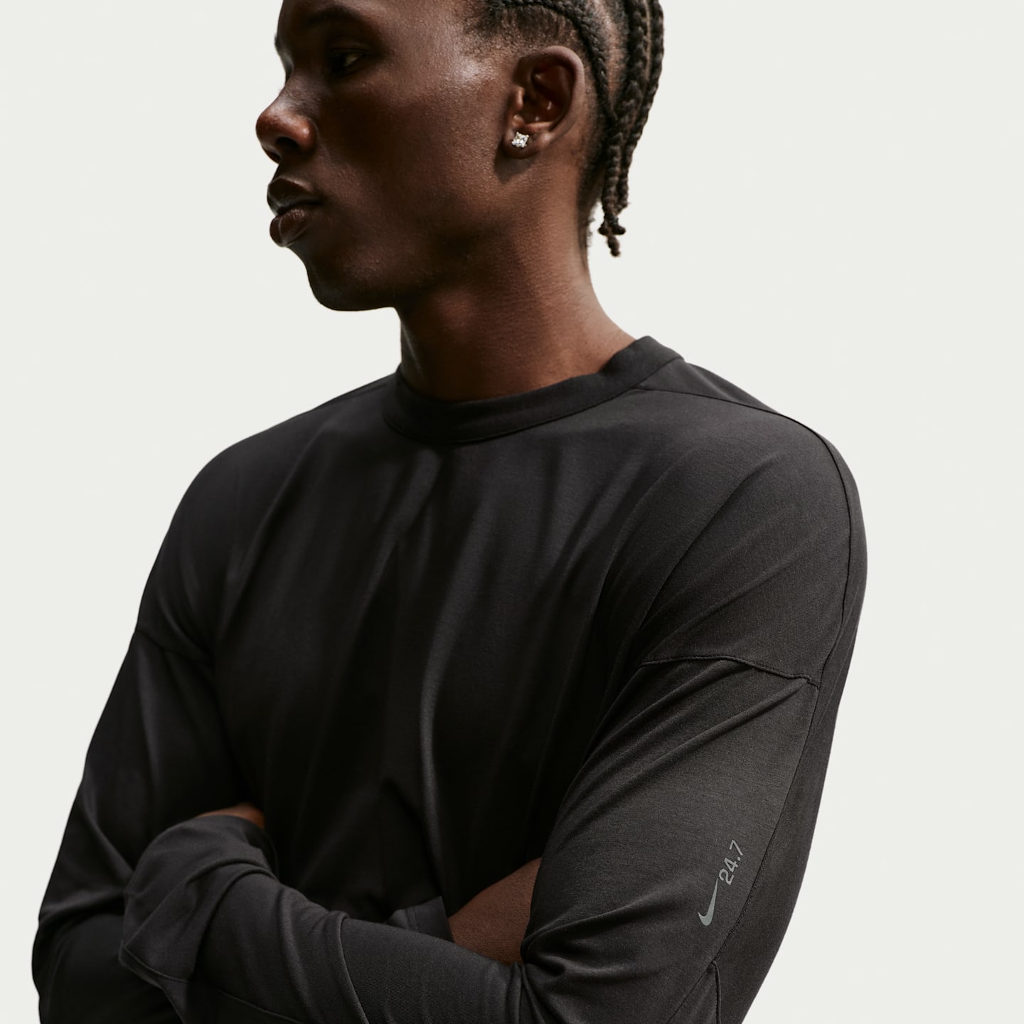 Мужской лонгслив Nike 24.7 ImpossiblySoft Light Dri-FIT, цвет: Чёрный / Серый — фото 3