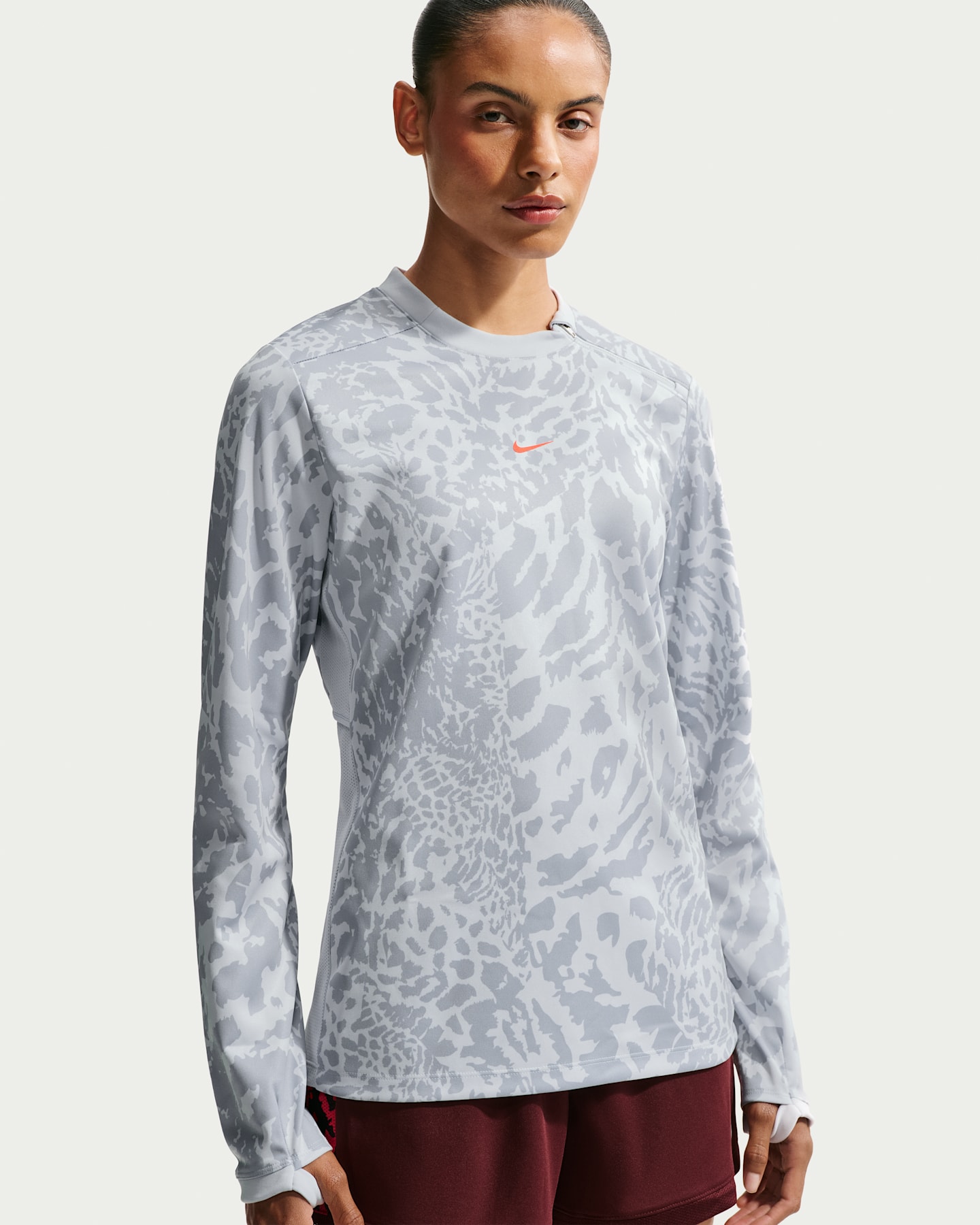 Женский топ Nike United Academy Dri-FIT Soccer Crew Top, цвет: Платиновый / Волчий серый — фото 6