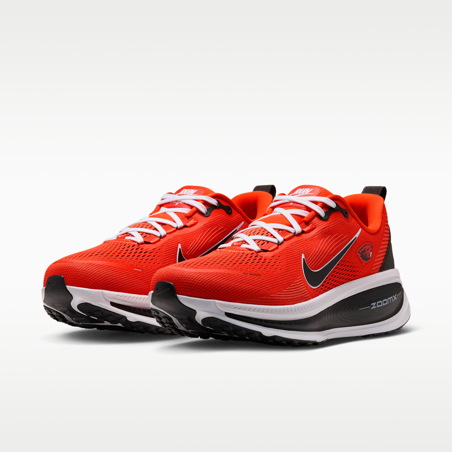 Мужские кроссовки Nike College Vomero 18 (Oregon State) Road Running, цвет: Оранжевый / Чёрный — фото 5