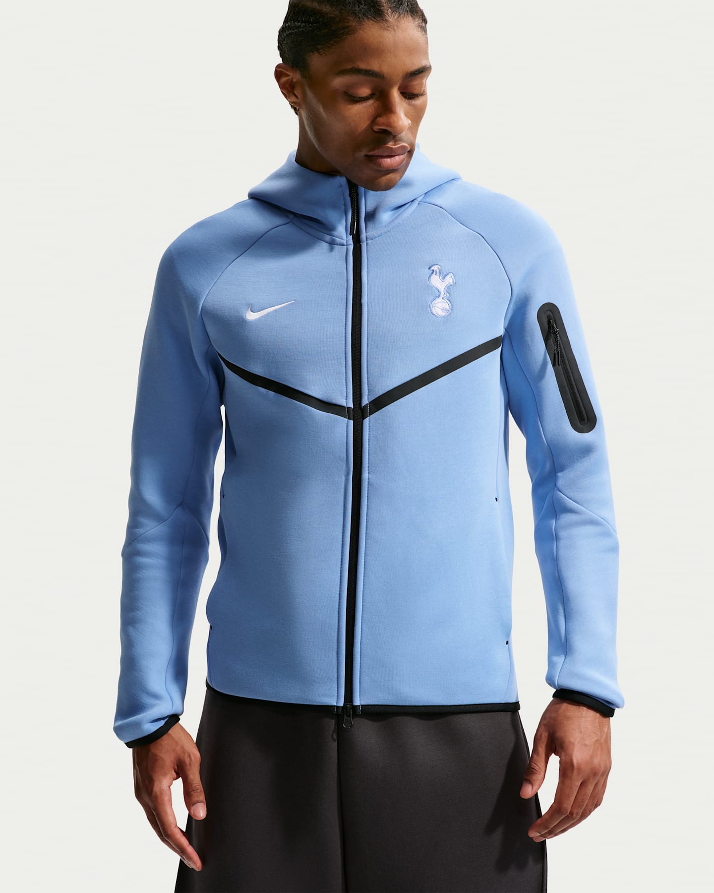 Мужская футбольная худи на молнии Nike Tottenham Hotspur Tech Fleece Windrunner, цвет: Светлый синий / Белый — фото 6