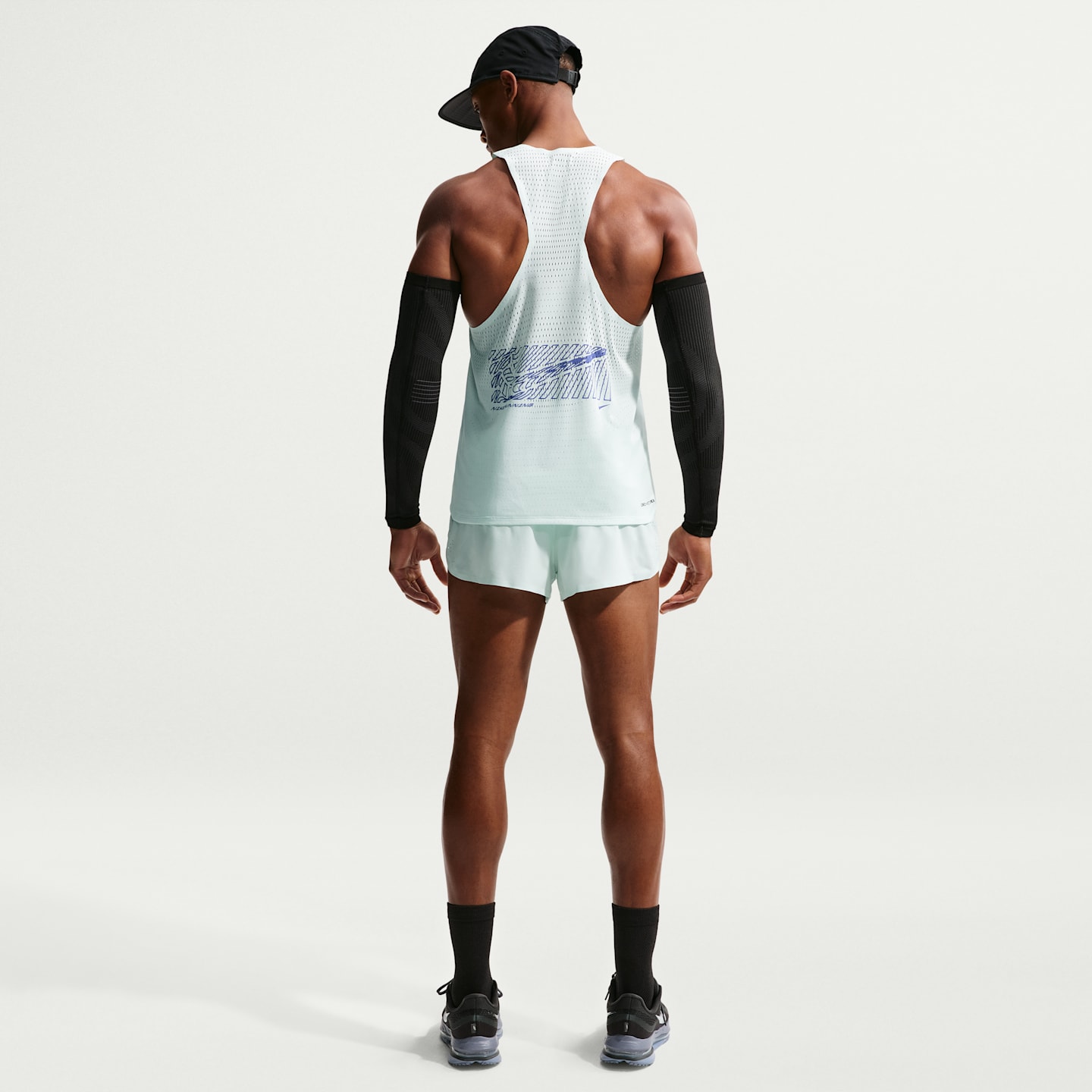 Мужской топ Nike AeroSwift Dri-FIT ADV Running Singlet, цвет: Зелёный — фото 5