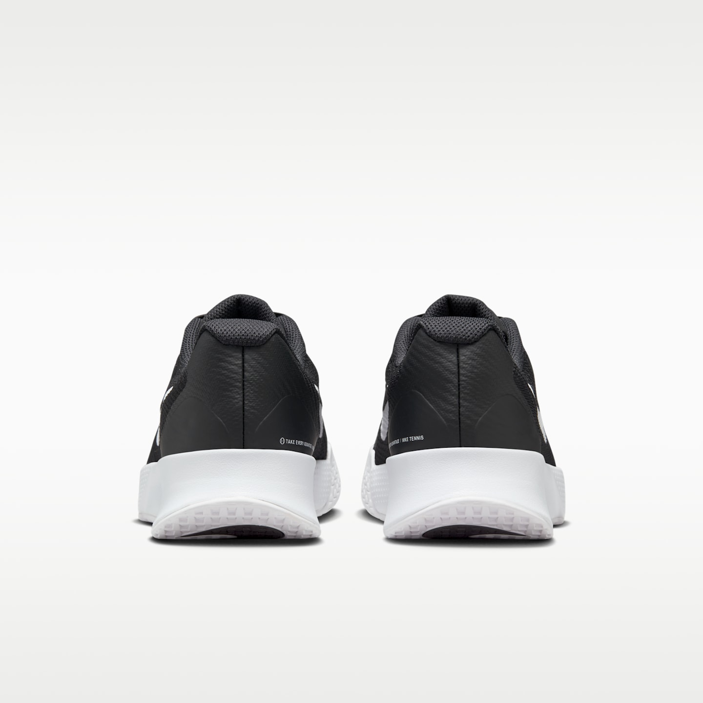 Женские кроссовки Nike Vapor Lite 3 Hard Court Tennis Shoes, цвет: Чёрный / Белый — фото 6