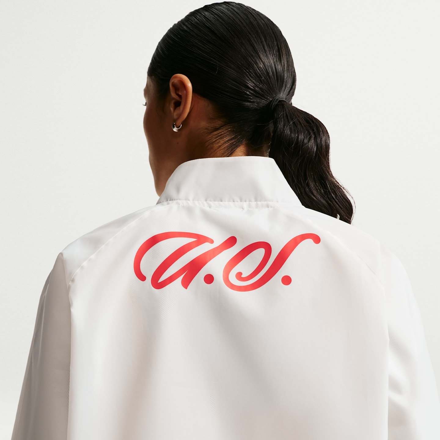 Женская футбольная куртка Nike Uswnt Anthem Dri-FIT, цвет: Молочный / Чёрный — фото 2