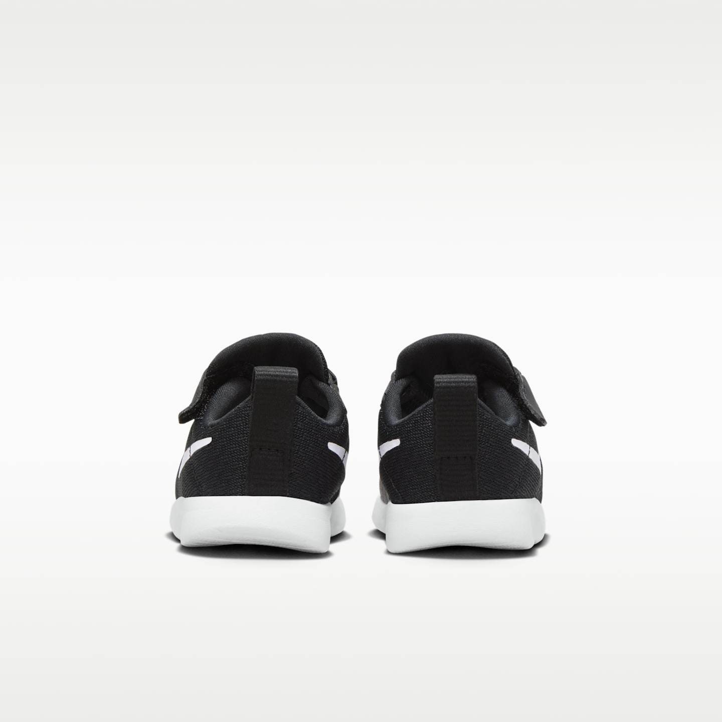 Детские кроссовки Nike Tanjun EasyOn Baby/Toddler Shoes, цвет: Чёрный / Белый — фото 6