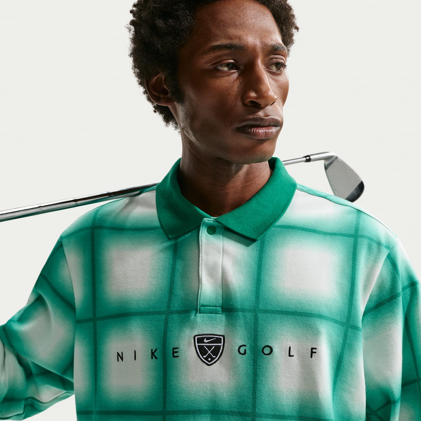 Мужское поло для гольфа Nike Fairway Fresh Dri-FIT с длинным рукавом, свободный крой, цвет: Malachite/Malachite — фото 3