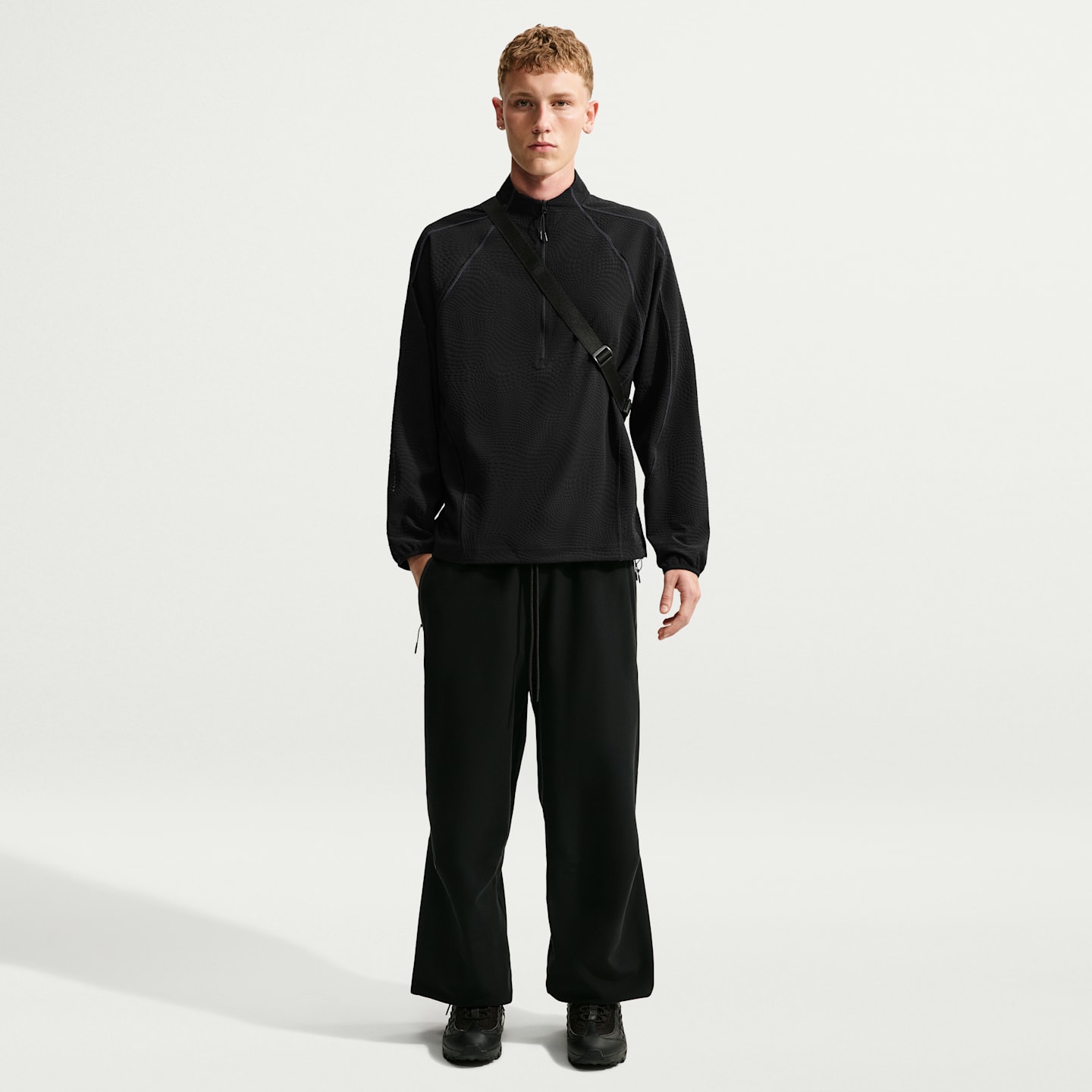 Мужской топ Nike Tech Dri-FIT свободного кроя на молнии 1/4, цвет: Чёрный — фото 4
