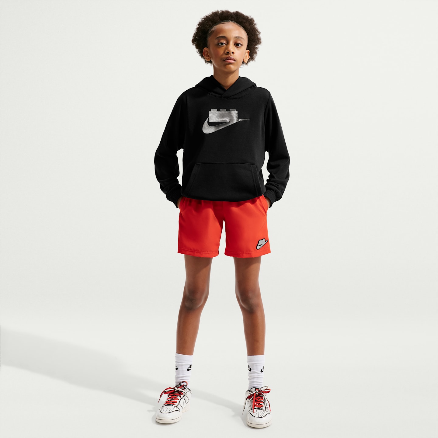 Детское худи Nike x LEGO Collection, цвет: Чёрный / Дымчатый серый — фото 6