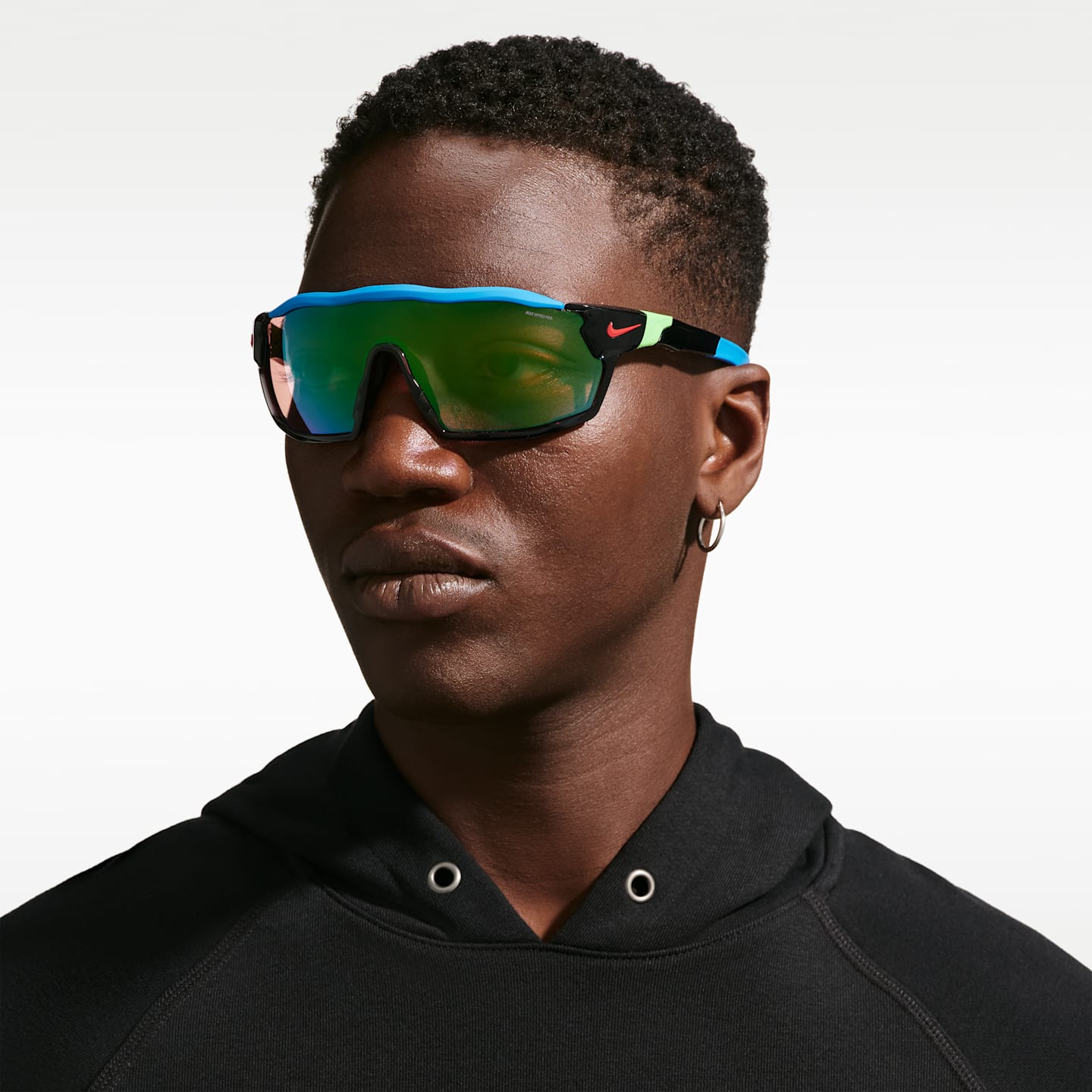 Женские очки Nike Show X Rush Road Tint, цвет: Антрацитовый / Зелёный — фото 2