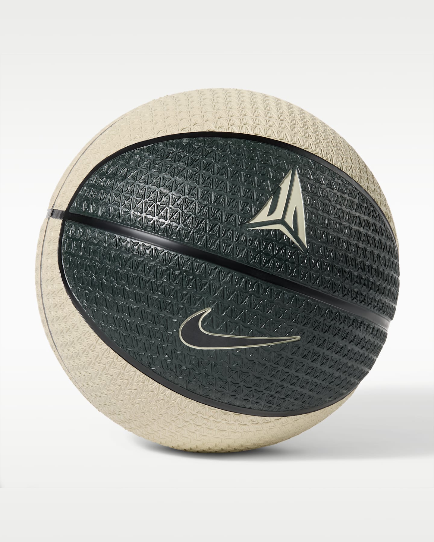 Мяч Ja Morant Nike Outdoor Basketball, цвет: Чёрный еловый / Оливковый — фото 3