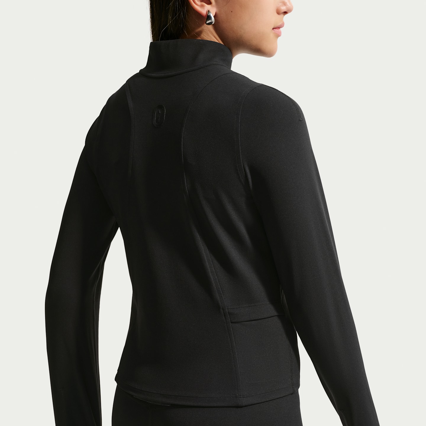 Детский приталенный топ для девочек Nike Mavn Dri-FIT на молнии с длинным рукавом, цвет: Чёрный — фото 2