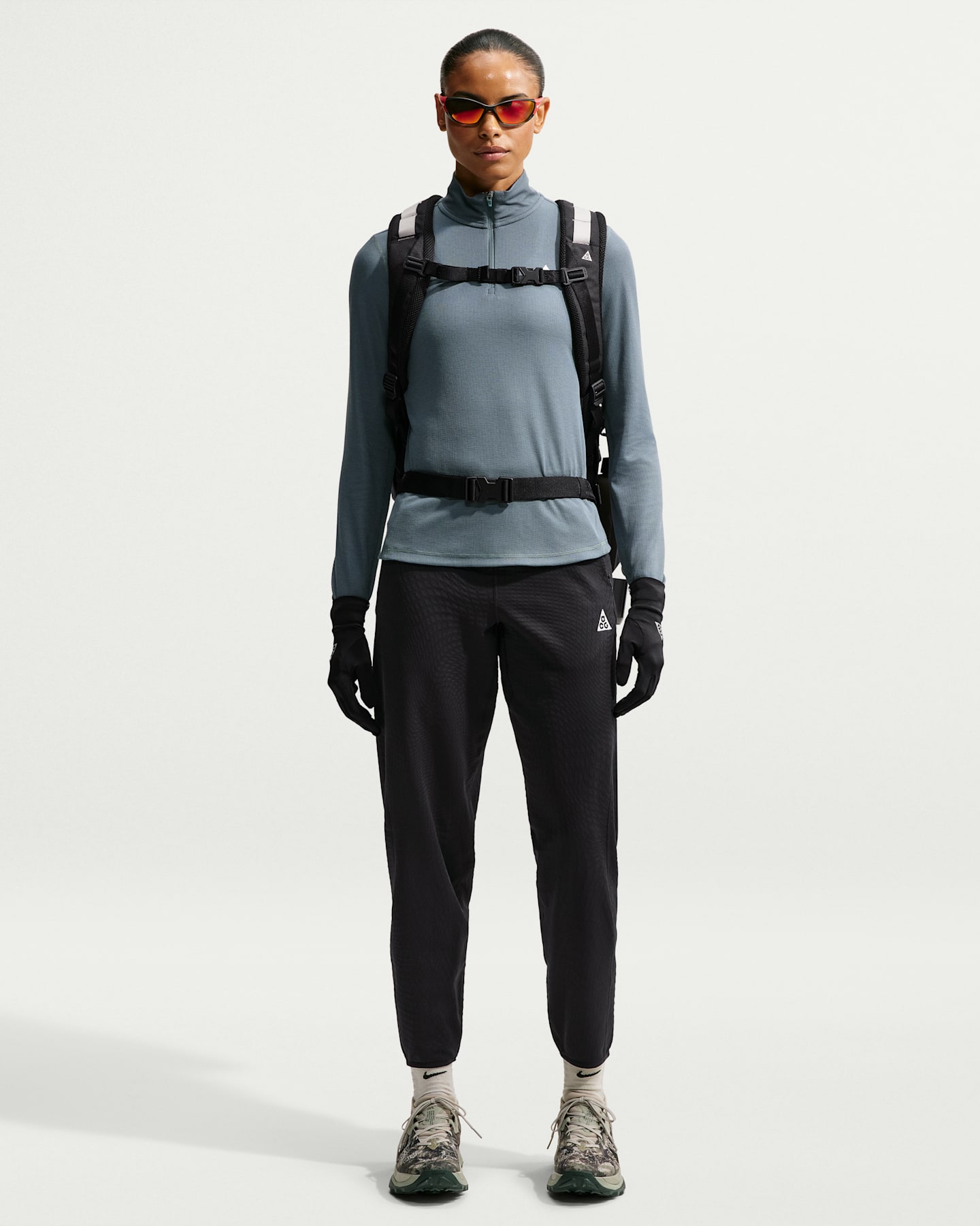 Женские брюки Nike ACG "Wolf Grid" Therma-FIT Hiking, цвет: Чёрный / Снежный белый — фото 7