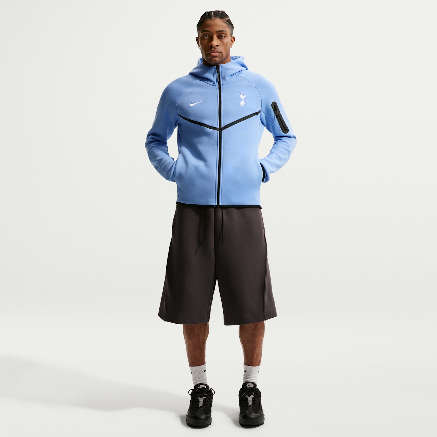 Мужская футбольная худи на молнии Nike Tottenham Hotspur Tech Fleece Windrunner, цвет: Светлый синий / Белый — фото 4