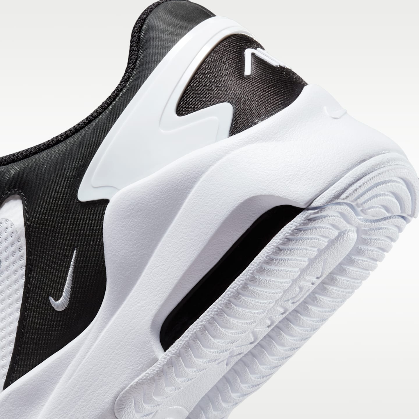 Женские кроссовки Nike Air Max Bolt, цвет: Белый / Чёрный — фото 8