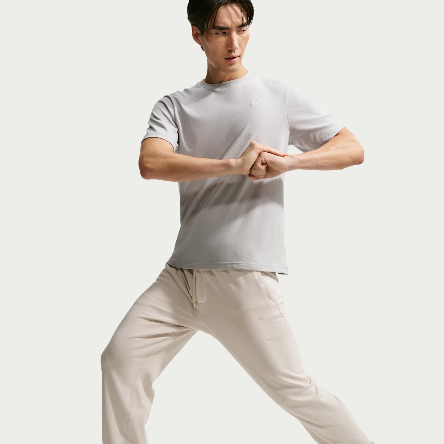 Мужские брюки Nike Primary NanoKnit Therma-FIT, цвет: Светлый коричневый — фото 4