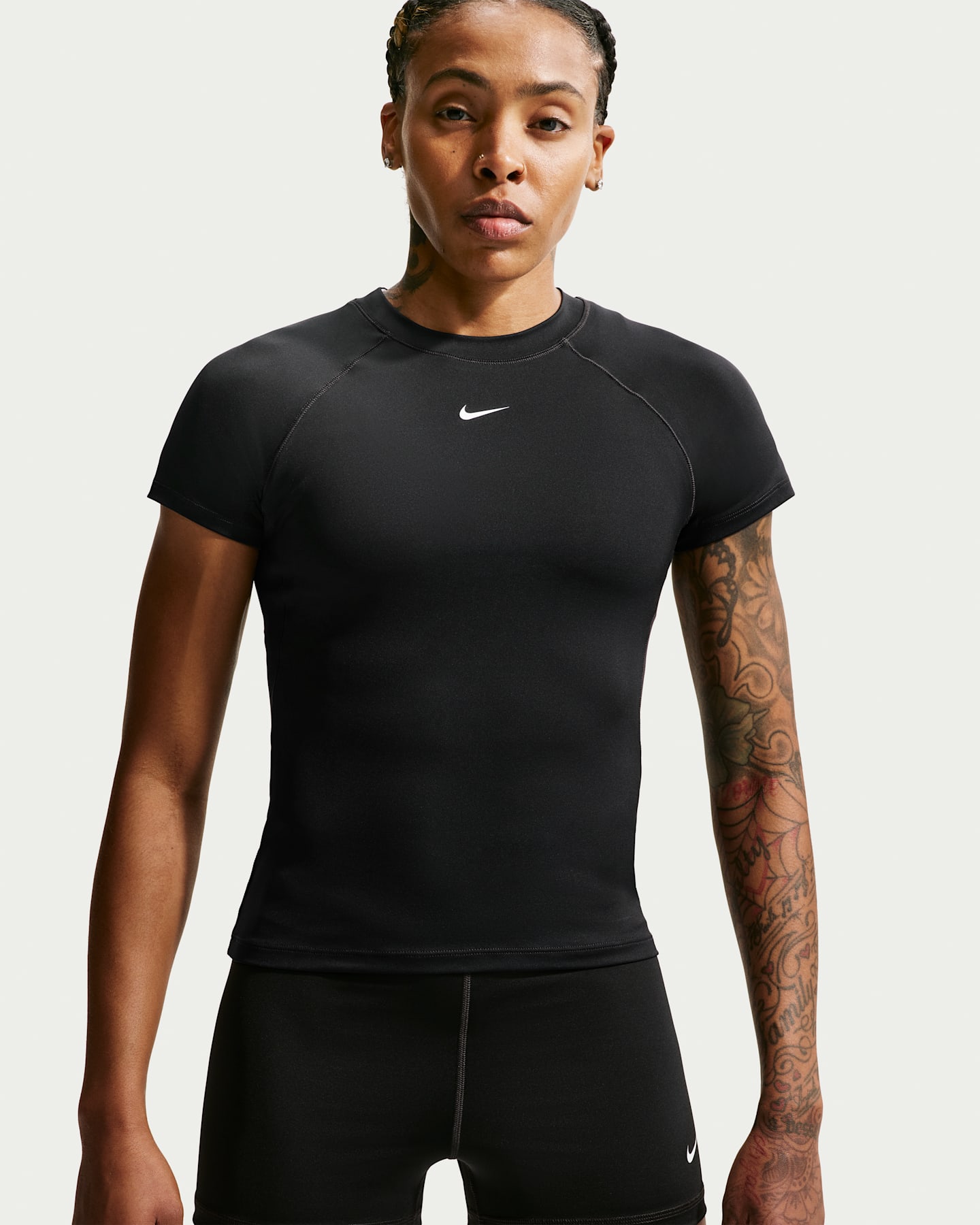 Женский топ Nike Pro Dri-FIT с коротким рукавом, цвет: Чёрный / Белый — фото 6