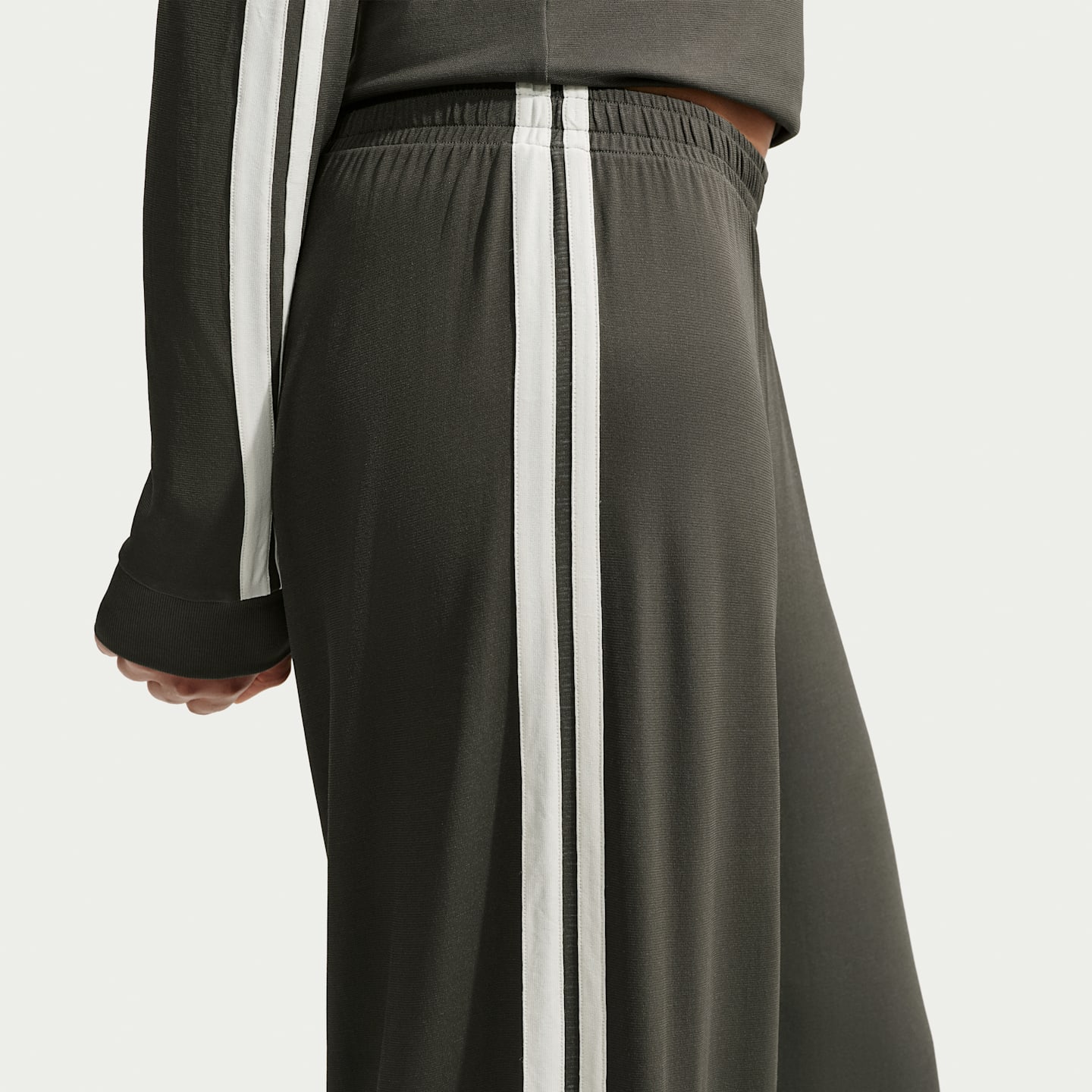 Женские брюки NikeSKIMS Stretch Knit Oversized Wide-Leg, цвет: Экрю — фото 3