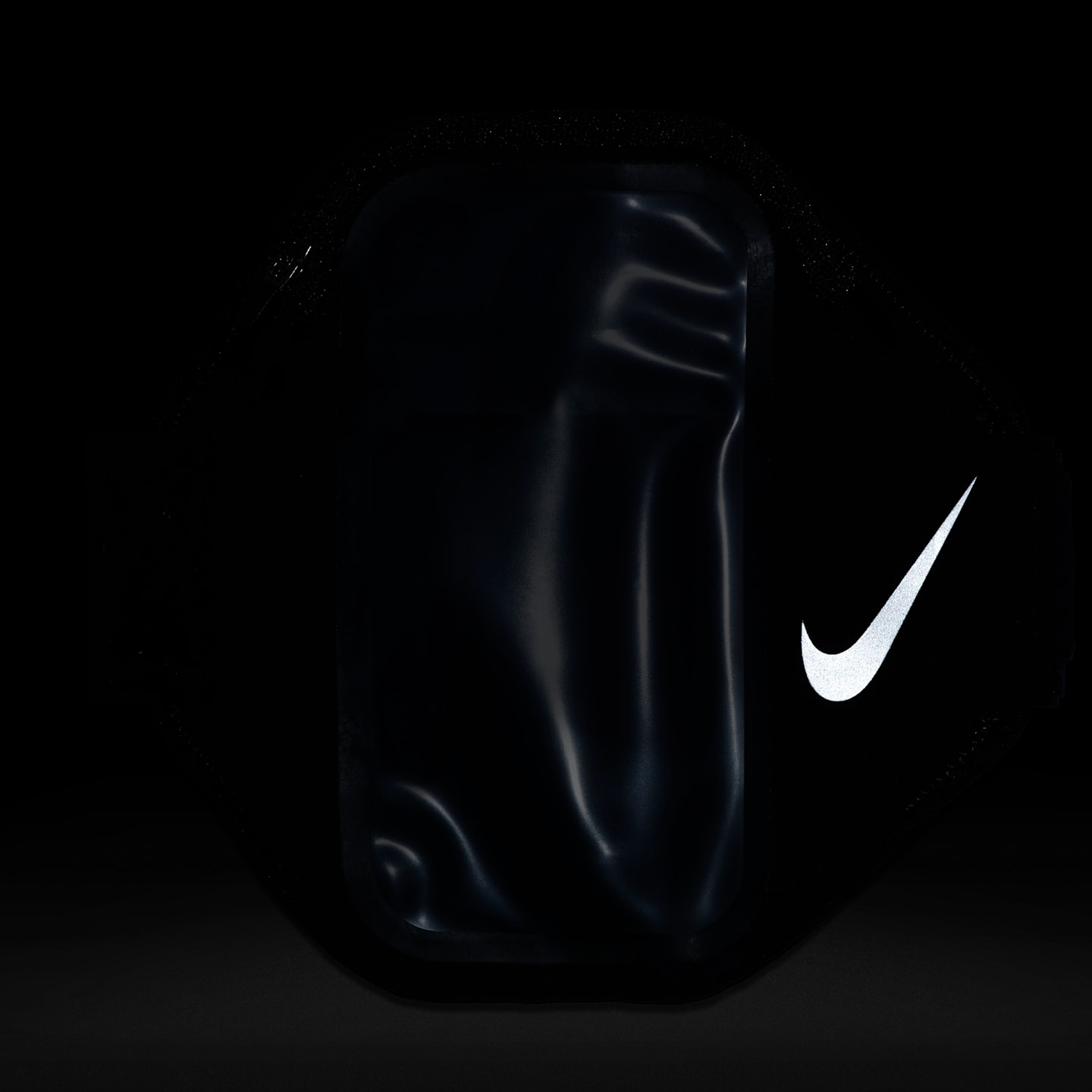 Nike Pocket Arm Band Plus, цвет: Чёрный / Серебряный — фото 2