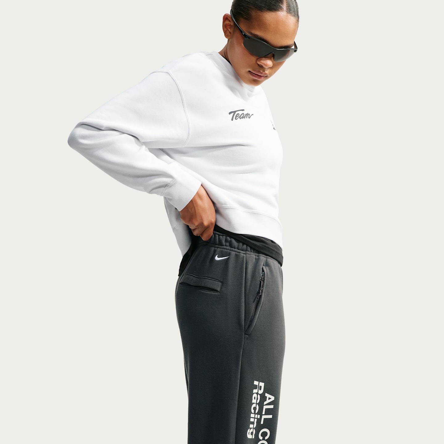 Мужские флисовые брюки Nike ACG Tuff Fleece Dri-FIT, цвет: Серый / Белый — фото 5