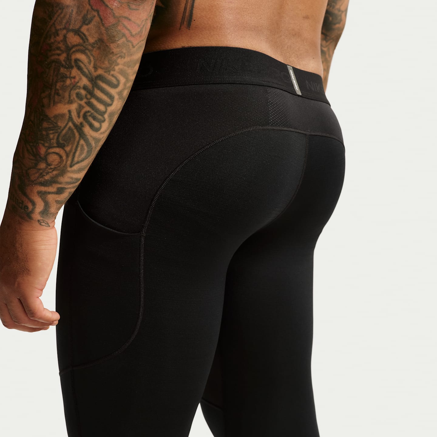 Мужские утеплённые тайтсы Nike Pro Warm, цвет: Чёрный / Белый — фото 10
