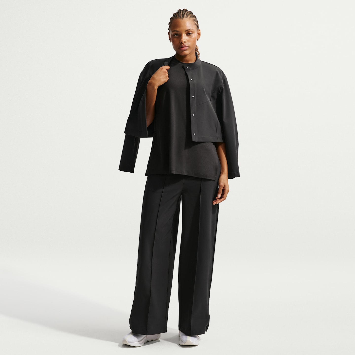 Женская майка Nike 24.7 ImpossiblySoft Dri-FIT, цвет: Чёрный / Серый — фото 4