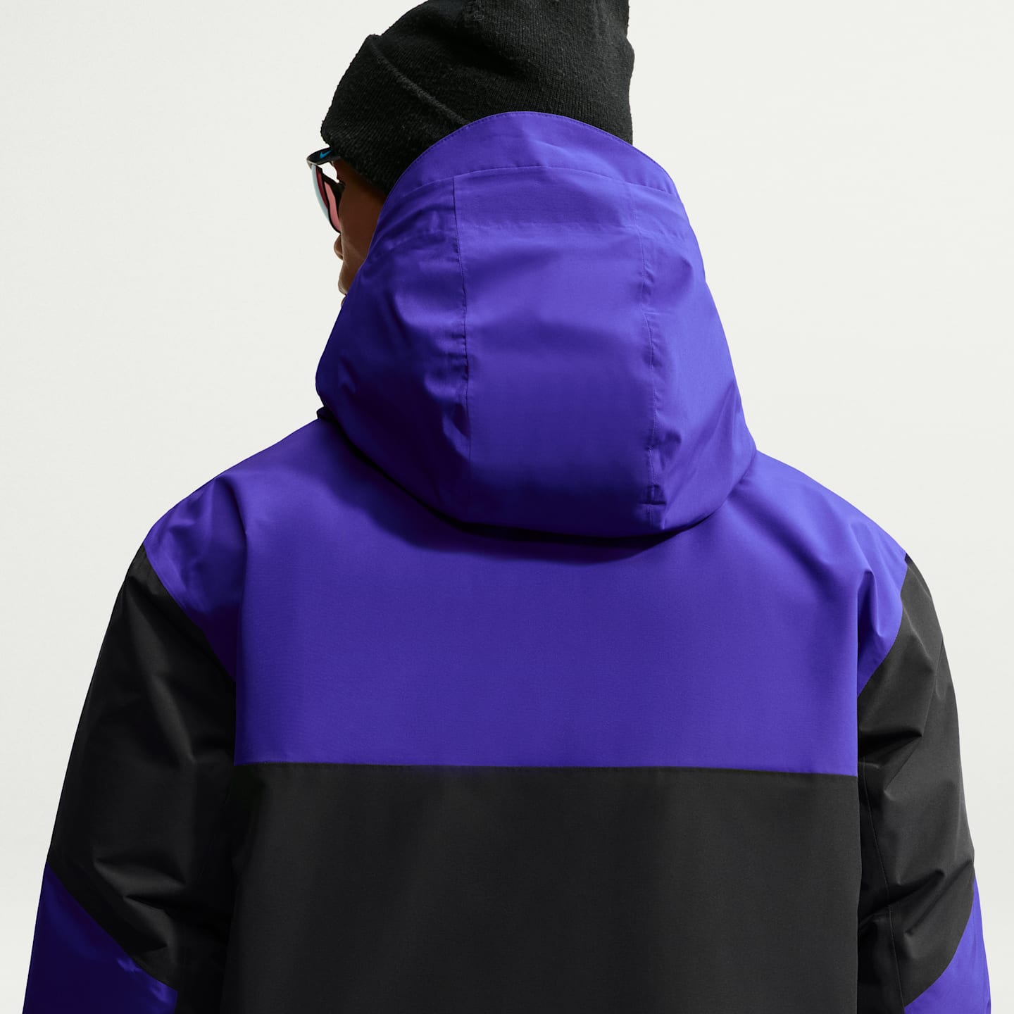 Мужская куртка Nike Windrunner PrimaLoft® Storm-FIT ADV, цвет: Чёрный / Белый — фото 2