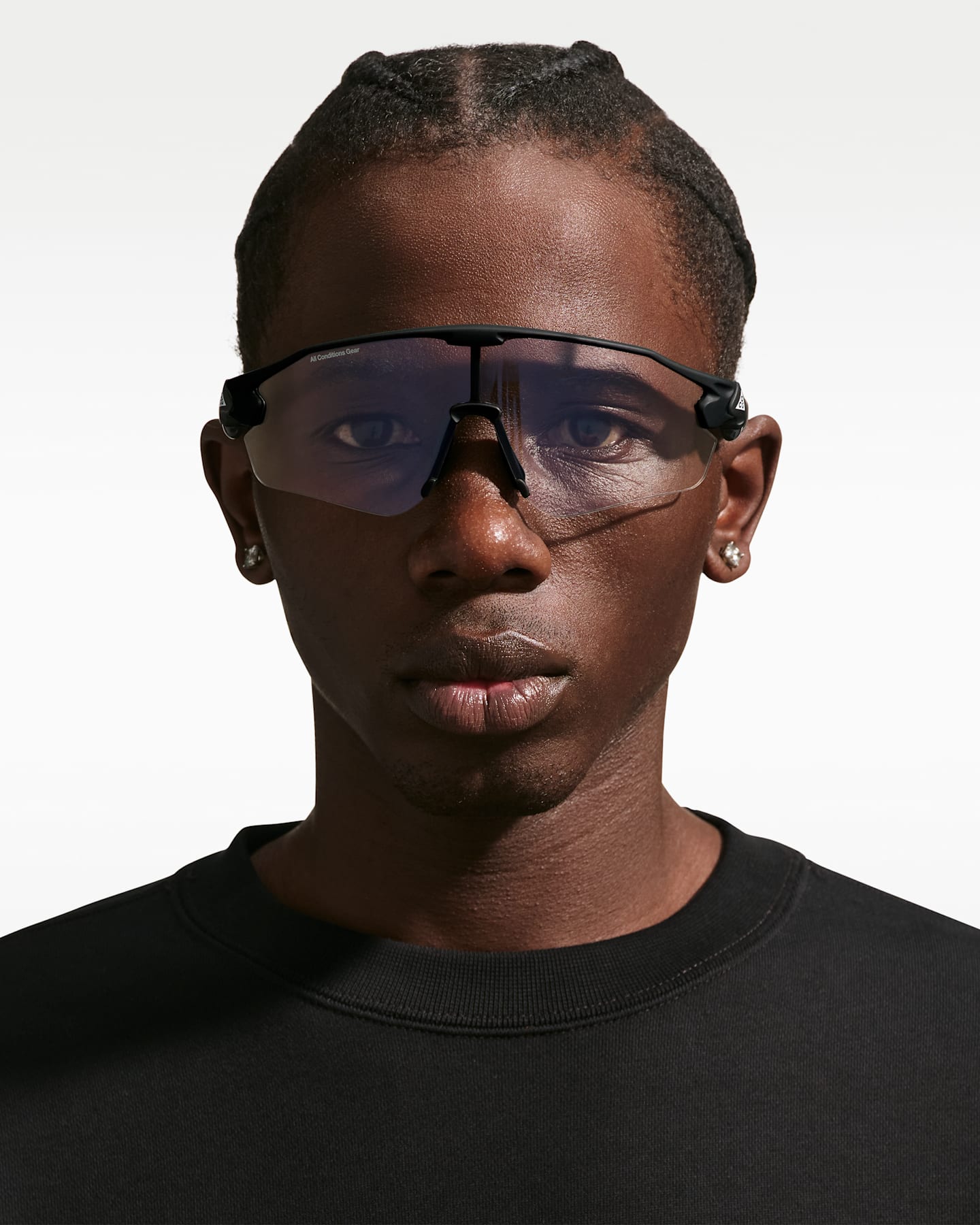 Солнцезащитные фотохромные очки Nike ACG Vista Peak, цвет: Антрацитовый / Прозрачный — фото 13