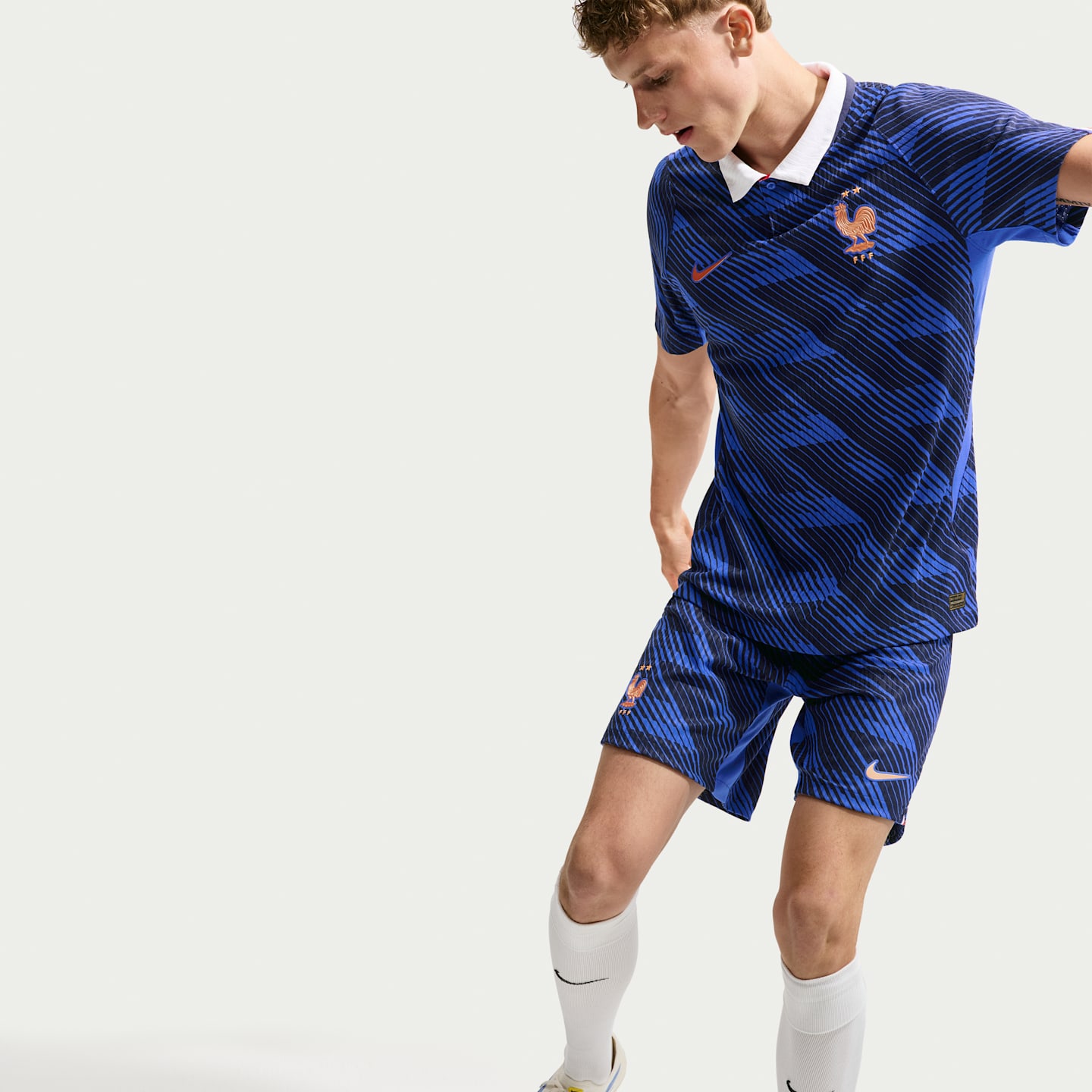 Мужские футбольные шорты Nike FFF 2026 Stadium Home Dri-FIT Replica, цвет: Королевский синий / Синий — фото 4