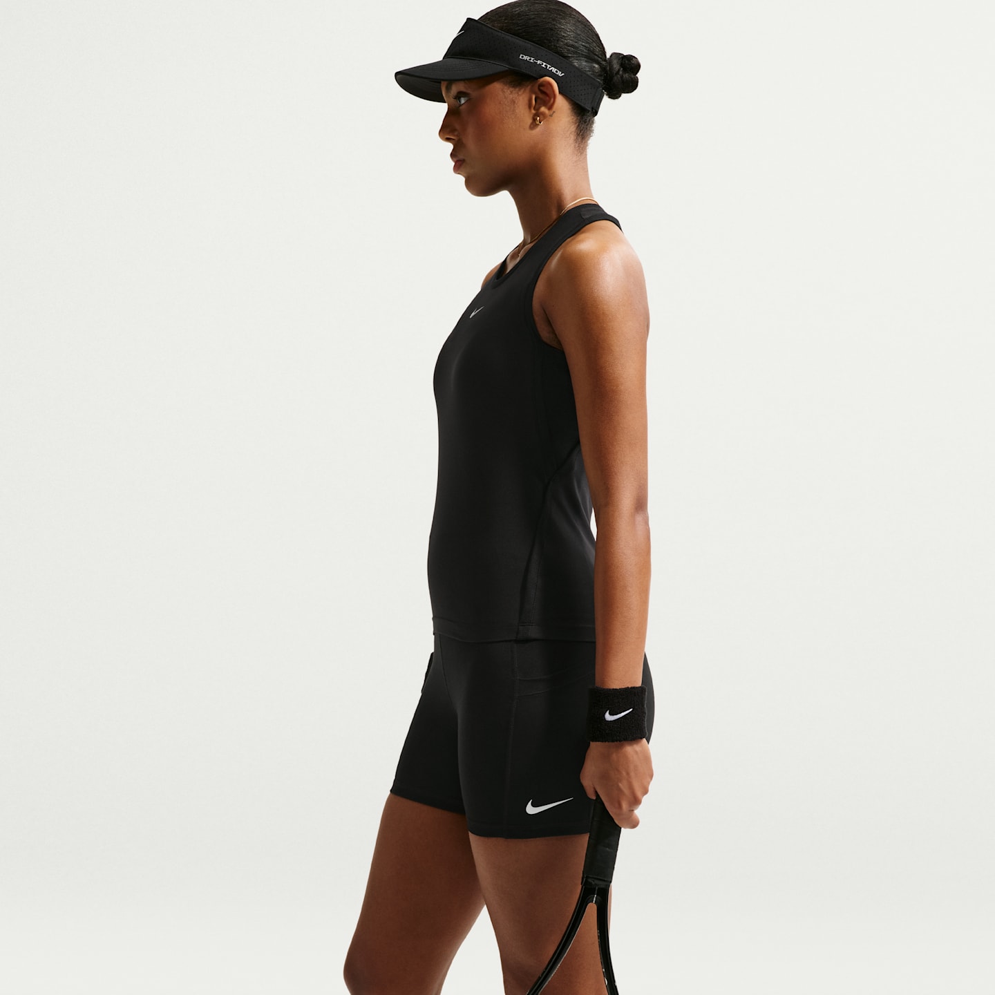 Женские теннисные шорты NikeCourt Dri-FIT с карманами, цвет: Чёрный / Белый — фото 4