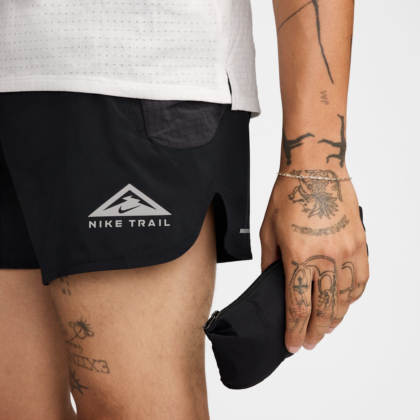 Мужская беговая куртка Nike ACG Trail Aireez, цвет: Чёрный / Антрацитовый — фото 10