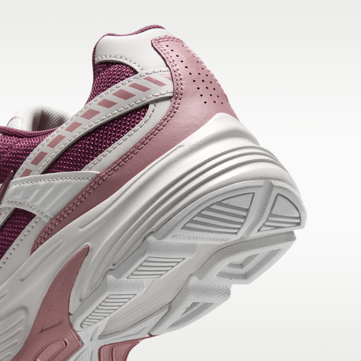Женские кроссовки Nike Initiator, цвет: Бледная слоновая кость / Розовый — фото 8