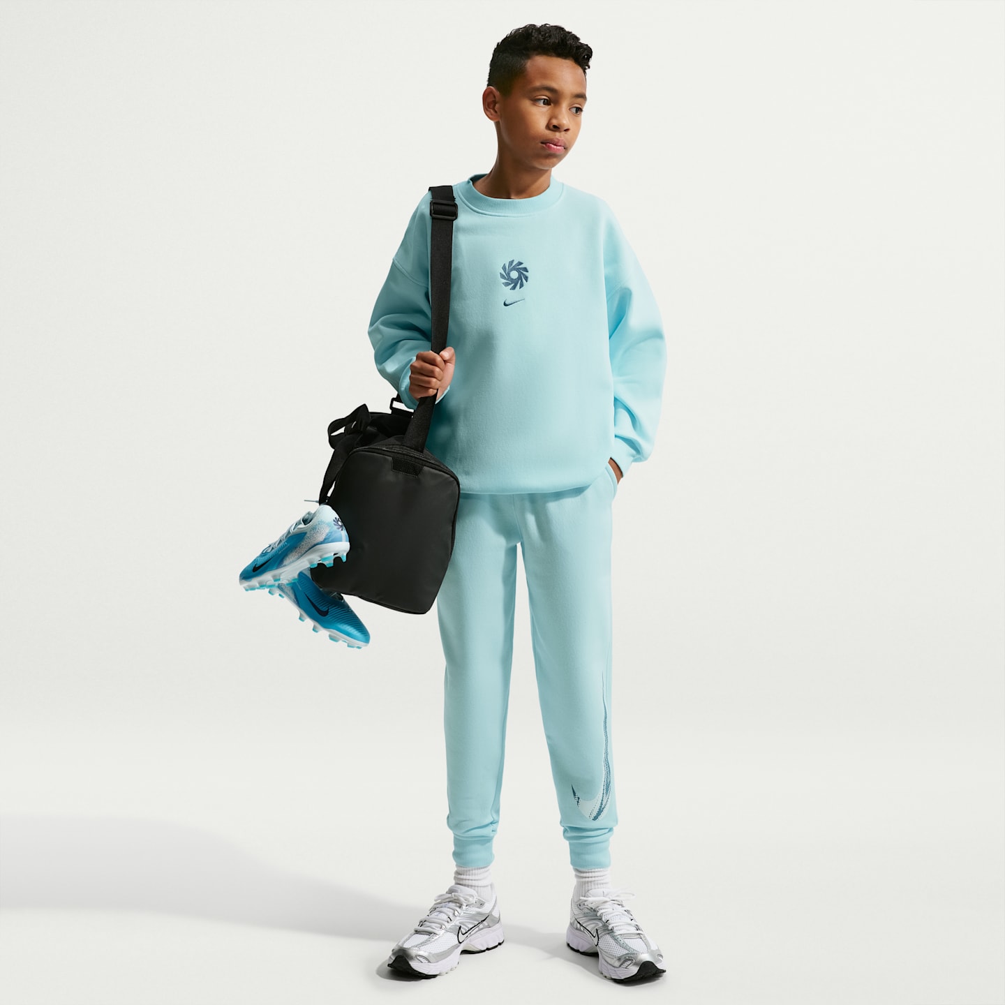 Детский футбольный свитшот оверсайз Nike Erling Haaland Club Fleece, цвет: Синий — фото 4