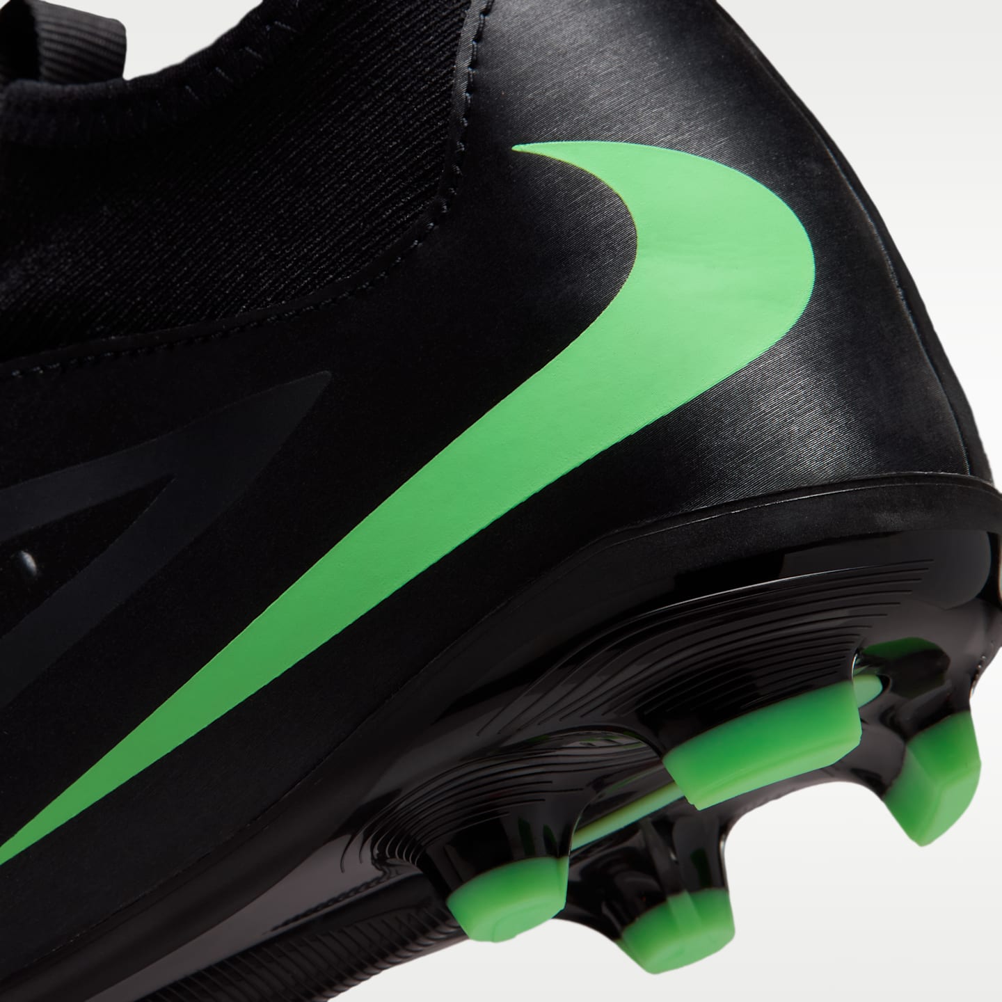 Детские кроссовки Nike Jr. Phantom 6 High Academy Turf Soccer, цвет: Чёрный / Зелёный — фото 9