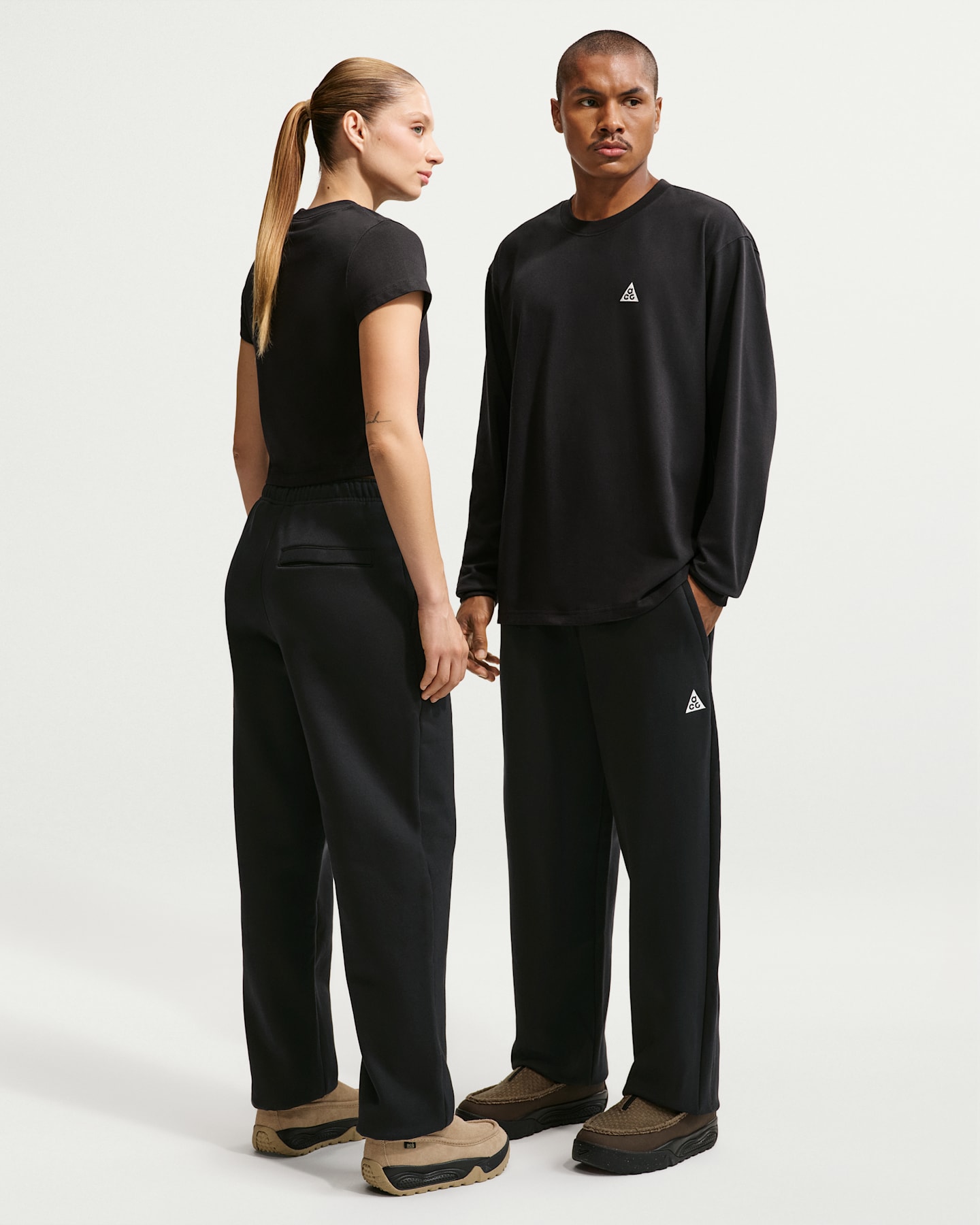 Мужские флисовые брюки Nike ACG Tuff Fleece, цвет: Чёрный / Снежный белый — фото 9