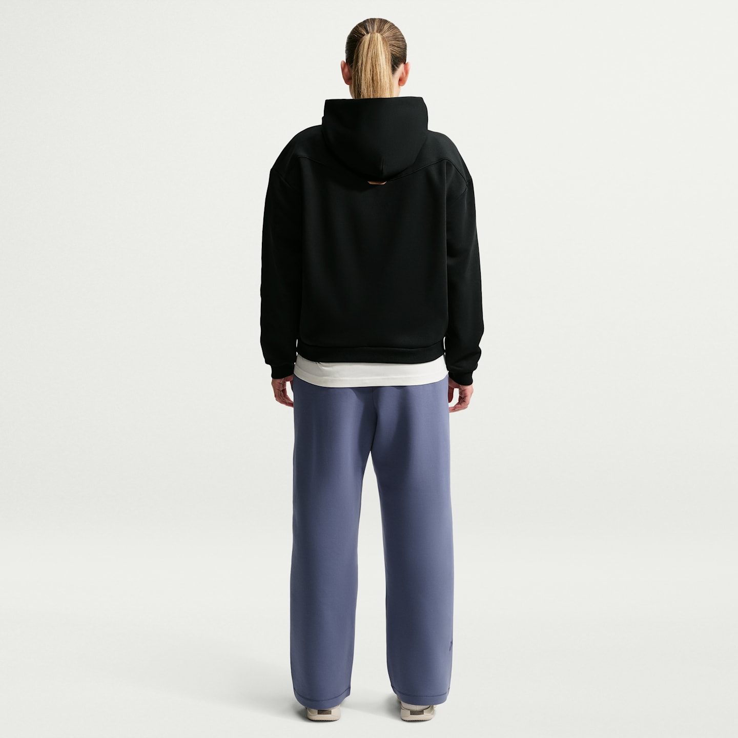 Женское баскетбольное худи Nike Caitlin Clark Standard Issue Dri-FIT, цвет: Чёрный / Бледная слоновая кость — фото 5