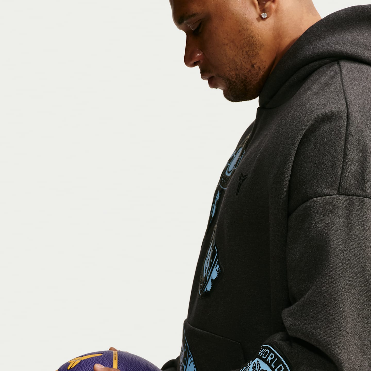 Мужское баскетбольное худи Nike Kobe Standard Issue Therma-FIT, цвет: Чёрный меланжевый / Чёрный — фото 8