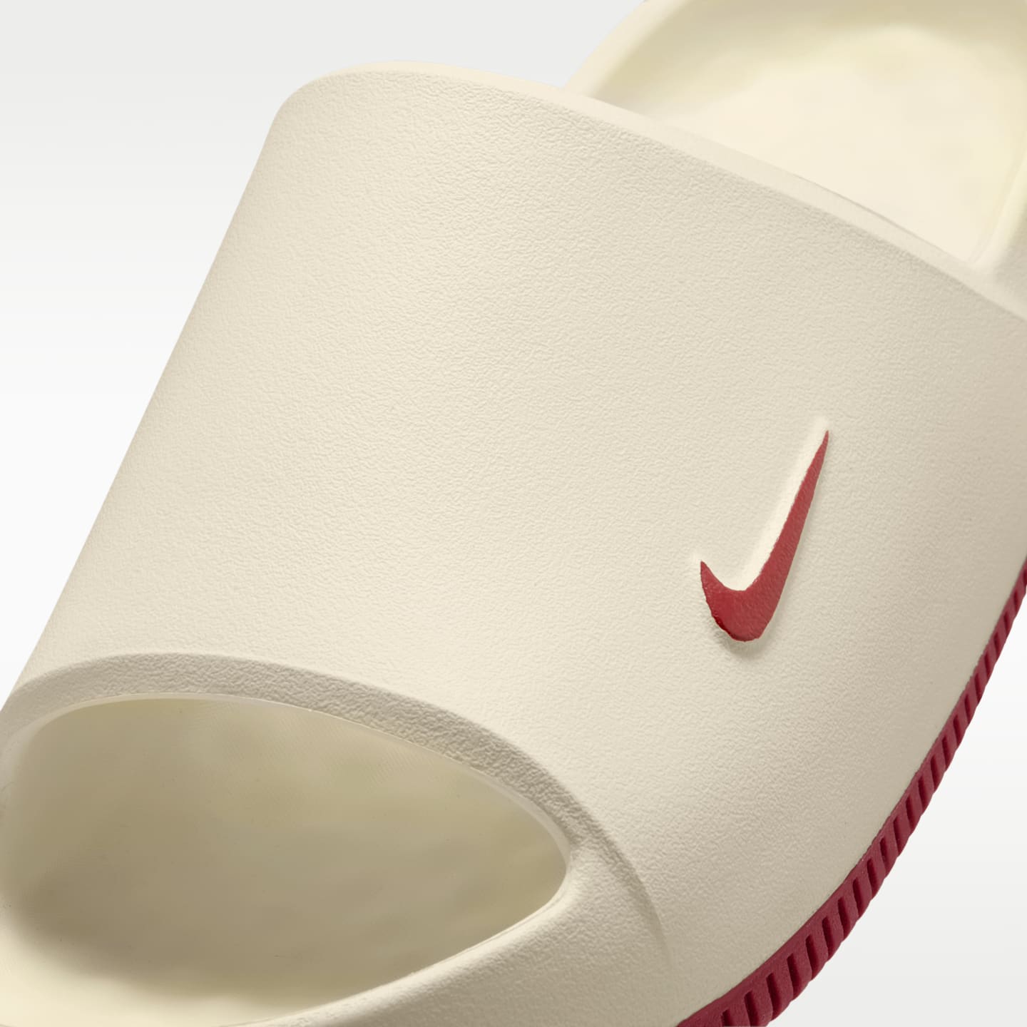 Мужские сандалии Nike Calm (Alabama) College, цвет: Молочный / Малиновый — фото 6