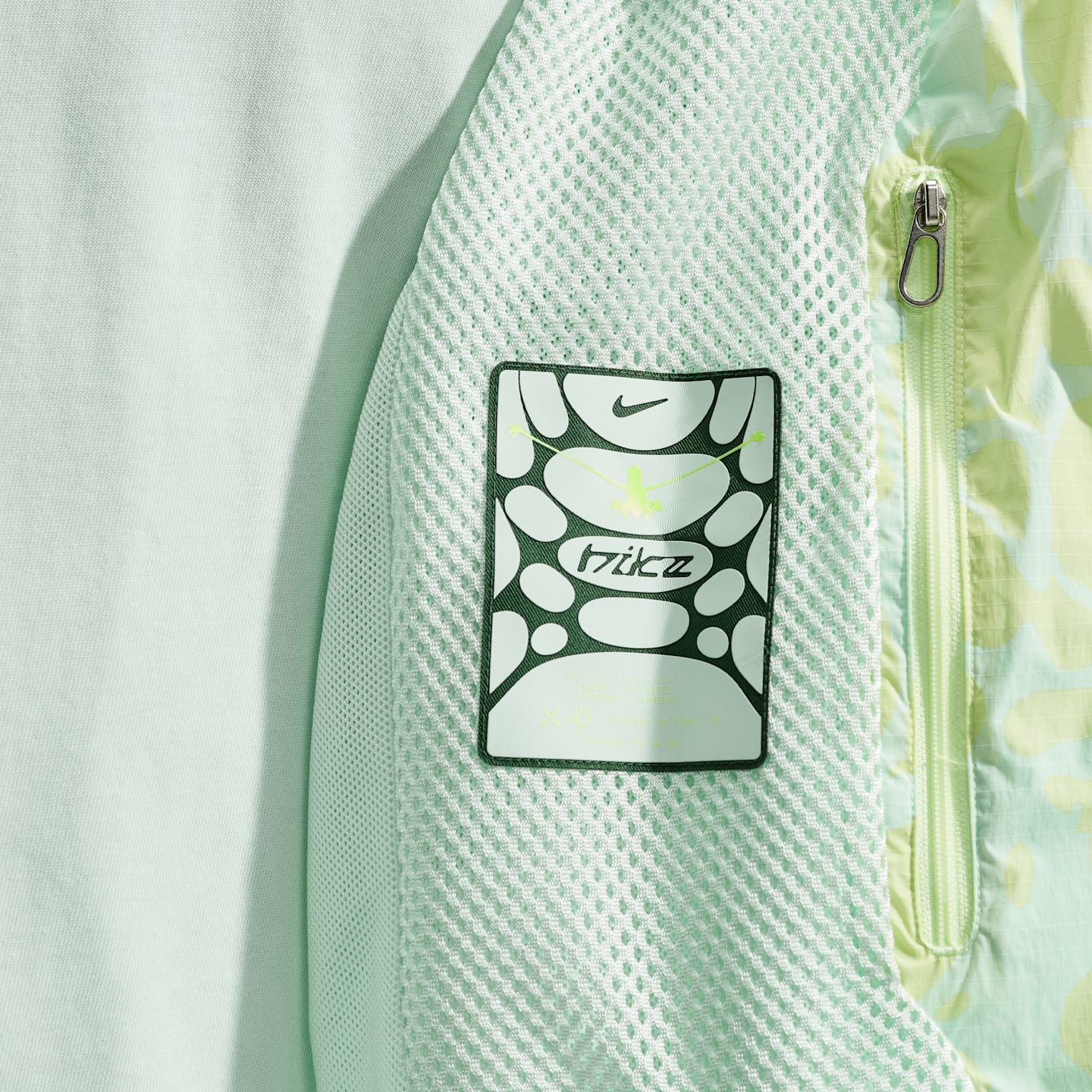 Мужская спортивная куртка Nike Project F.R.O.G. Gooey, цвет: Кислотно-жёлтый / Зелёный — фото 6