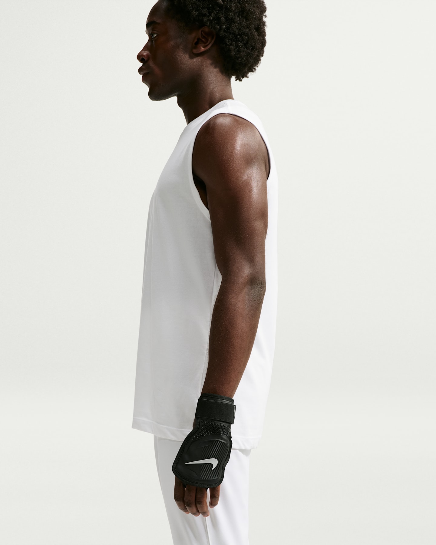 Nike Vapor Elite Baseball Batter's Hand Guard (Right-Hand Hitter), цвет: Чёрный / Серебряный — фото 4