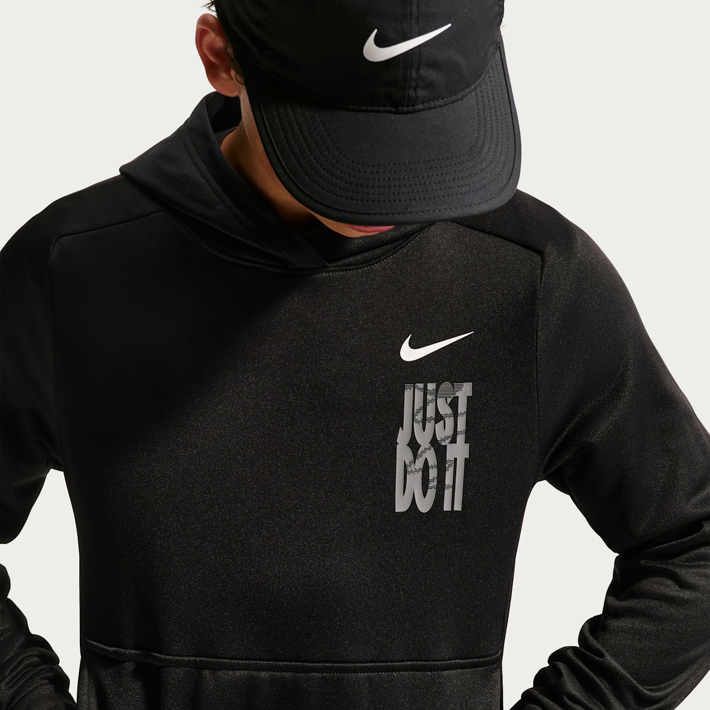 Детское флисовое худи Nike Trophy Therma-FIT для мальчиков, цвет: Чёрный — фото 3