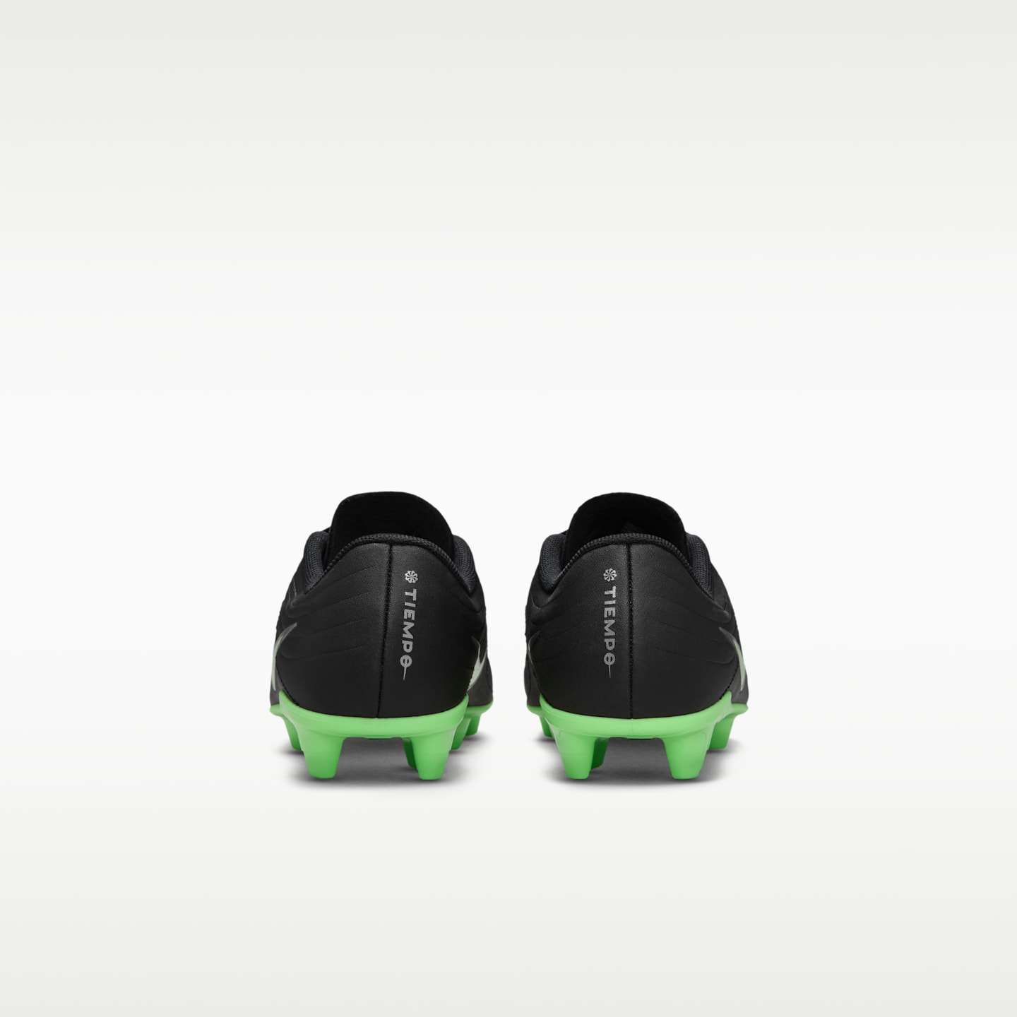 Детские бутсы Nike Jr. Tiempo Maestro Club Multi-Ground Low-Top Soccer Cleats, цвет: Чёрный / Зелёный — фото 6