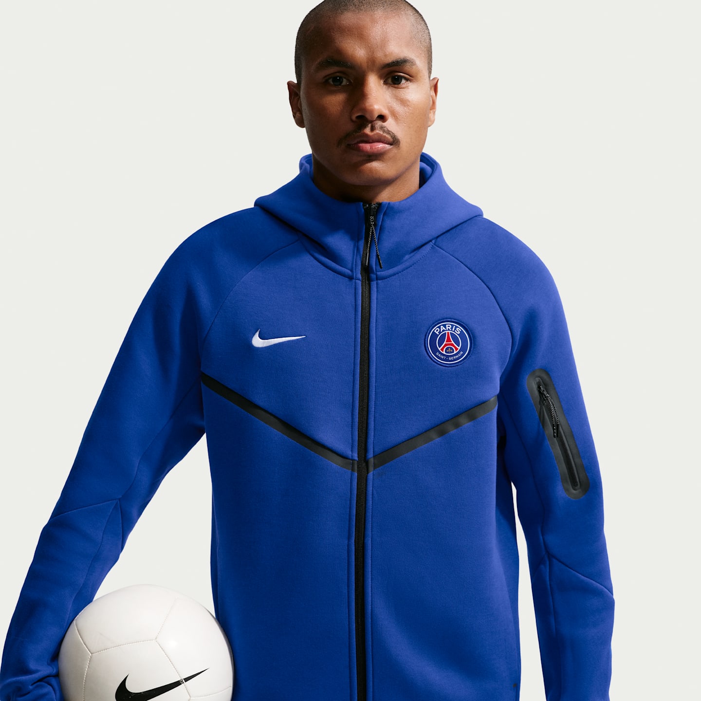 Мужская футбольная худи на молнии Nike Paris Saint-Germain Tech Fleece Windrunner, цвет: Королевский синий / Белый — фото 1