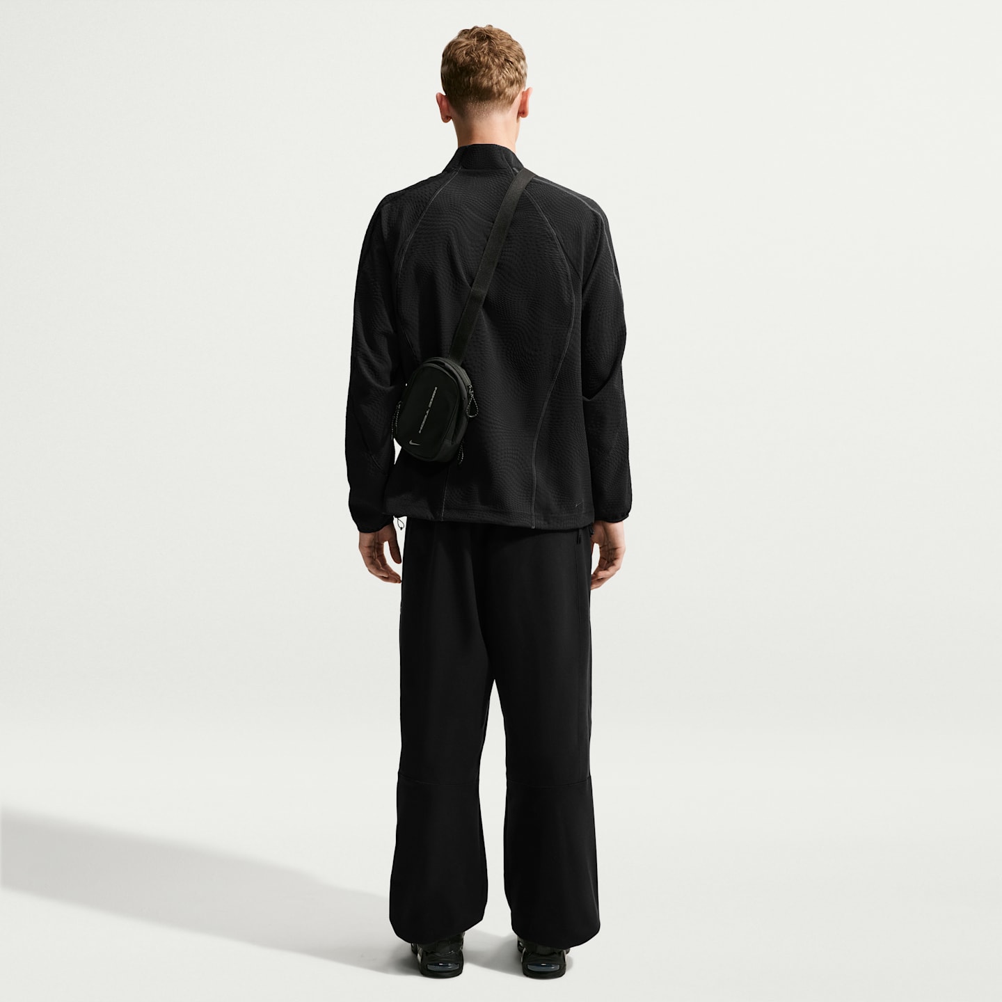 Мужской топ Nike Tech Dri-FIT свободного кроя на молнии 1/4, цвет: Чёрный — фото 5